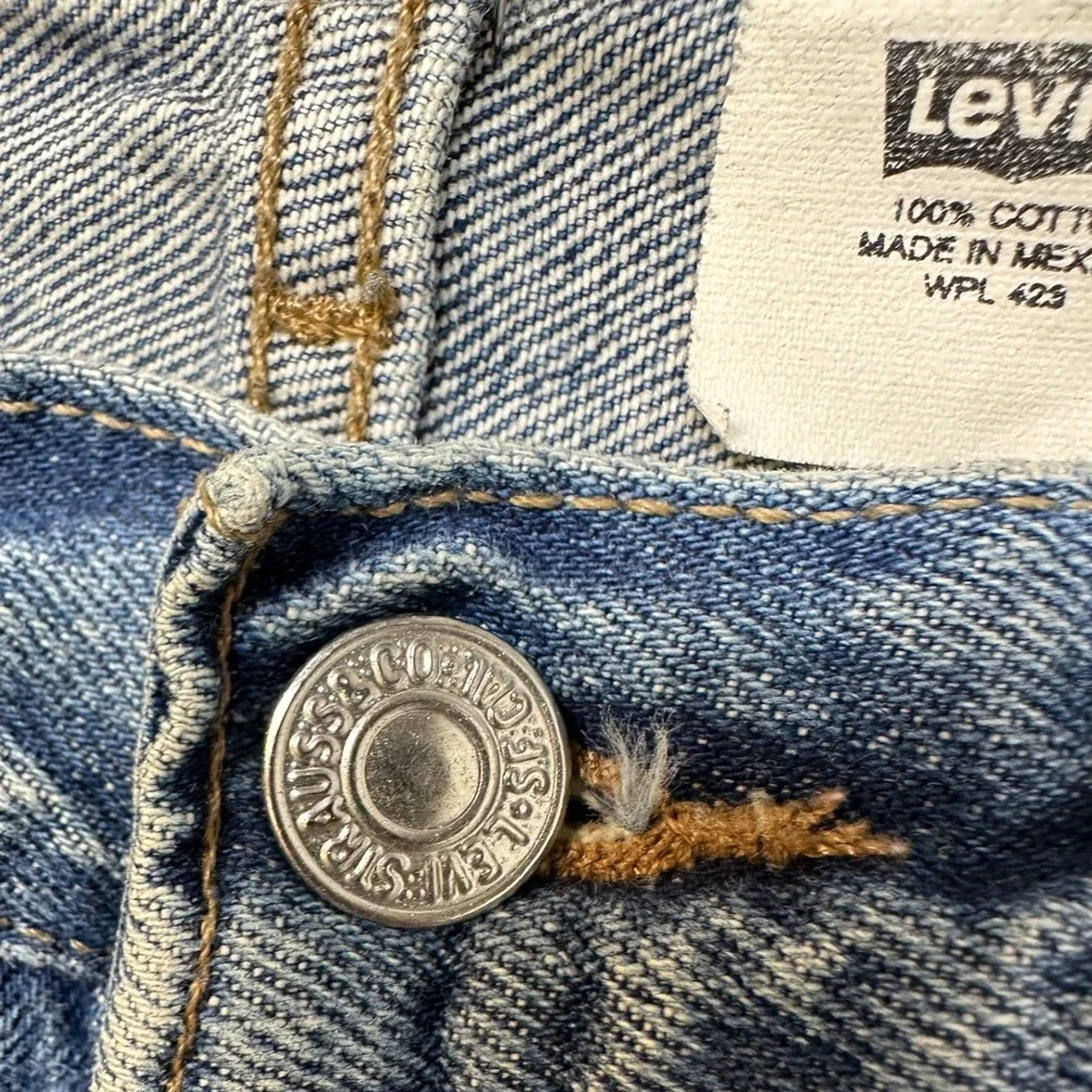 Levi's 501 Cut Off Shorts Mens‎ 34 Blue Medium Wash Excellent Raw Hem Button Fly